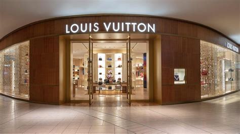 louis vuitton calgary reviews|louis vuitton calgary chinook.